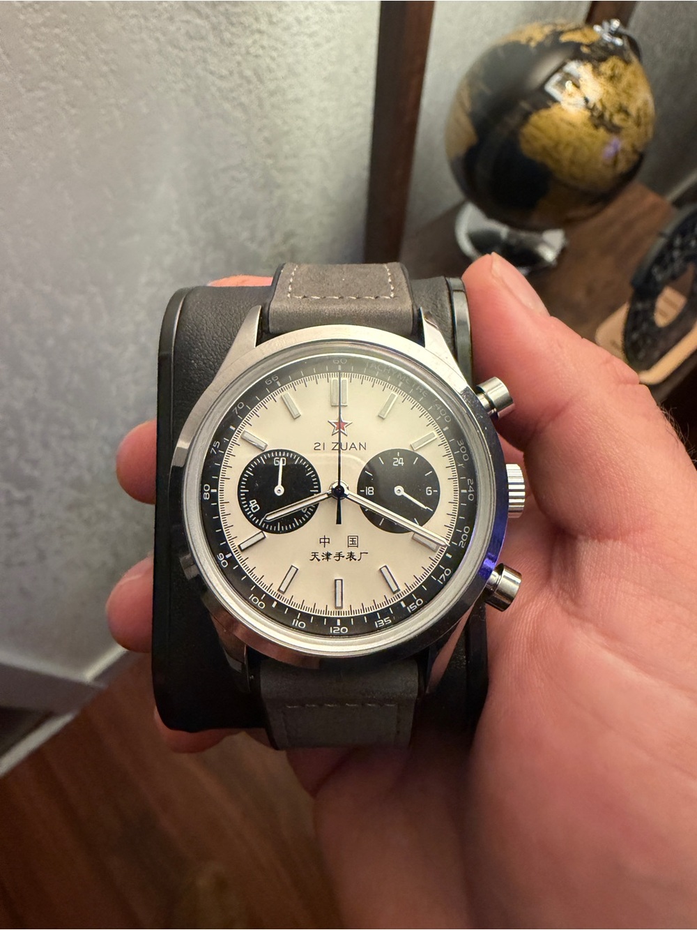 Seagull 1963 Pilot Chronograph Watch - Cream Dial, Gray Strap QUARTZ